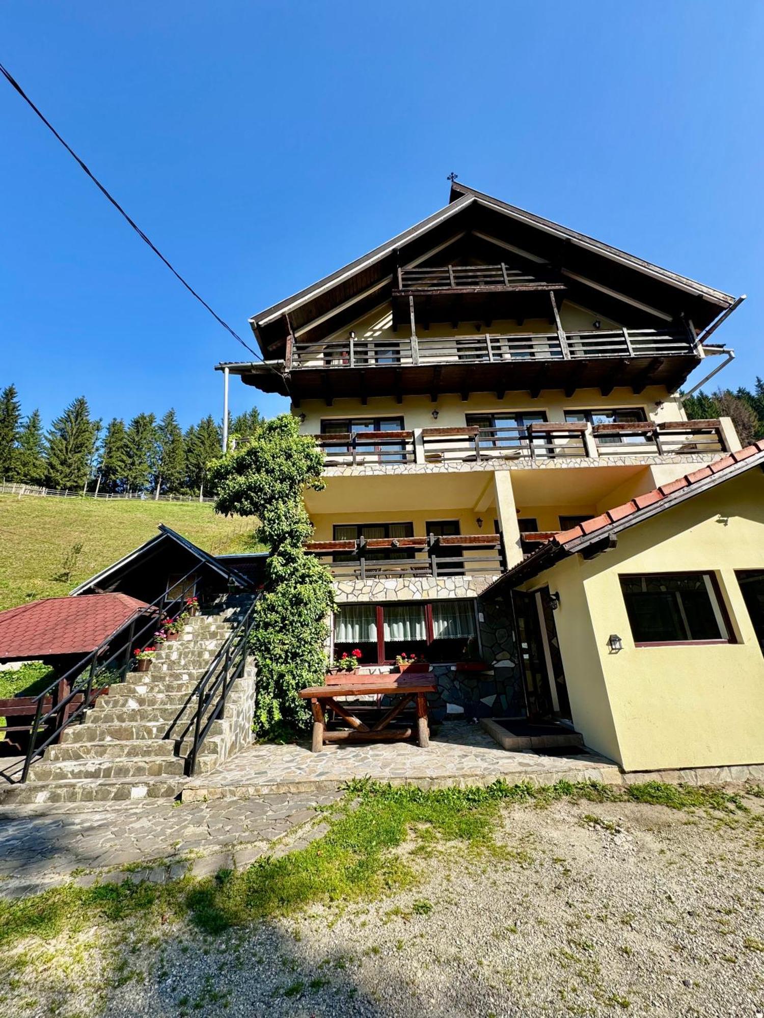 Craiasa 2 Hotel Moeciu De Sus Bagian luar foto